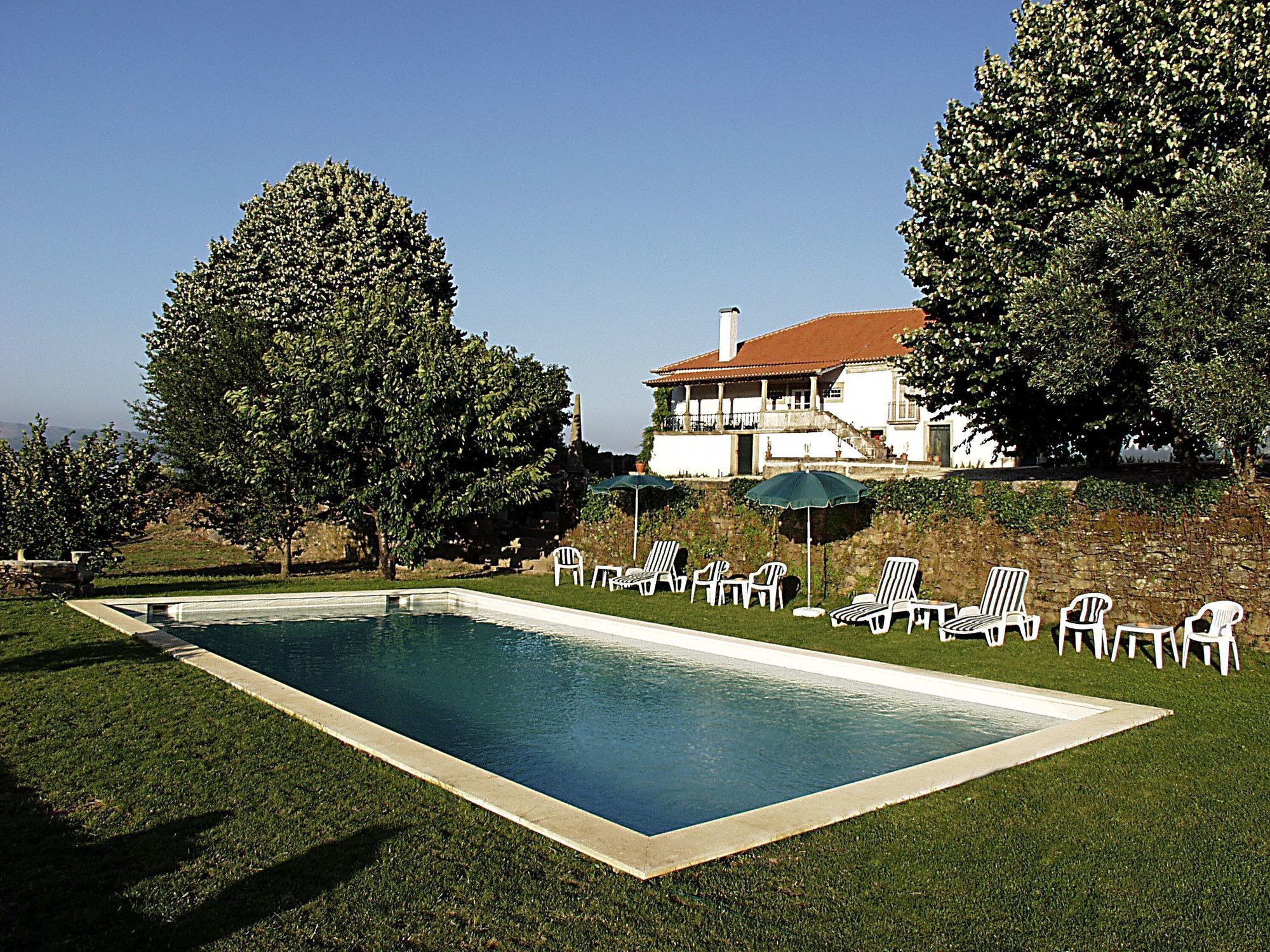 Casa De Vilarinho De S. Romao Guest house