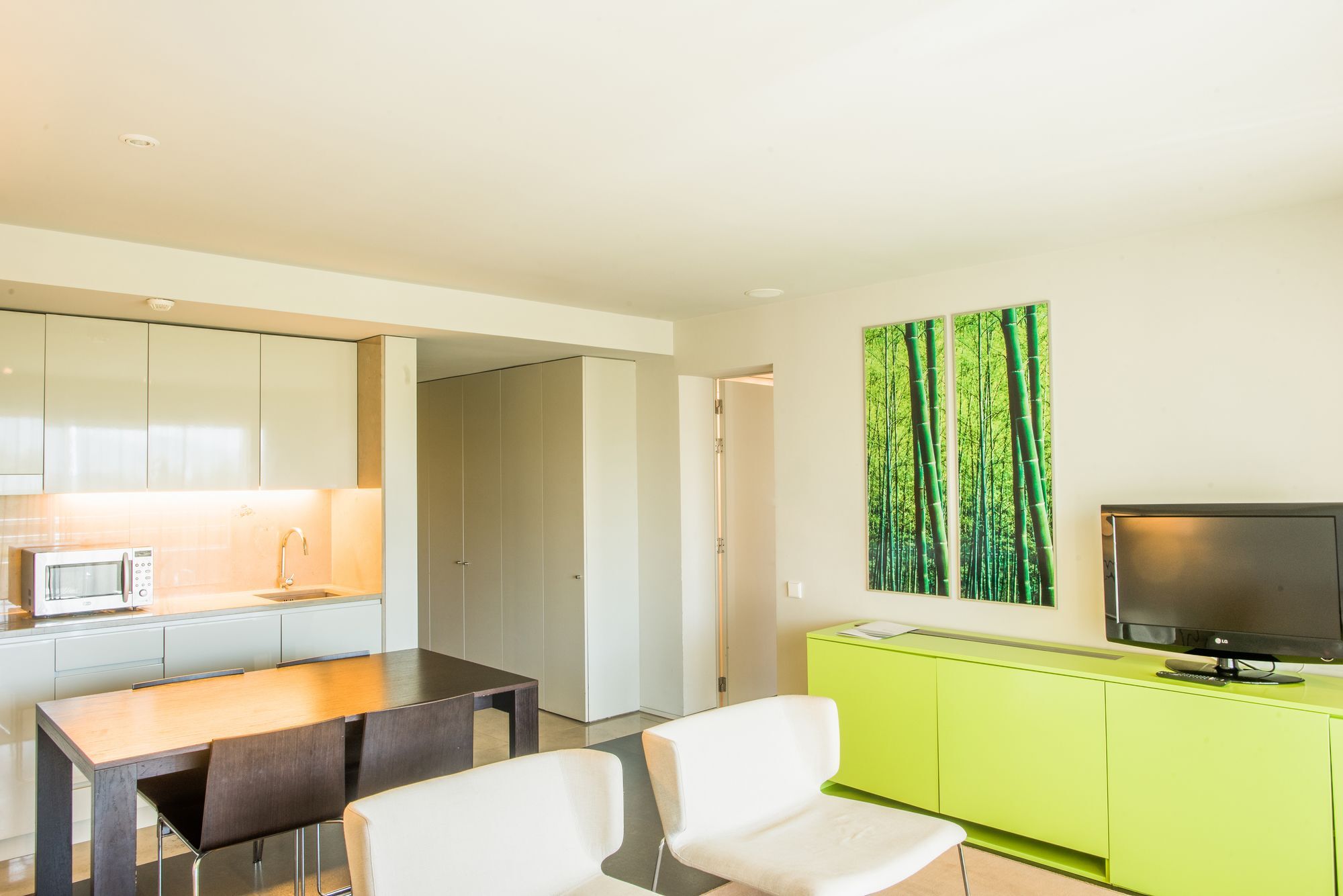 The Editory By The Sea Comporta Troia