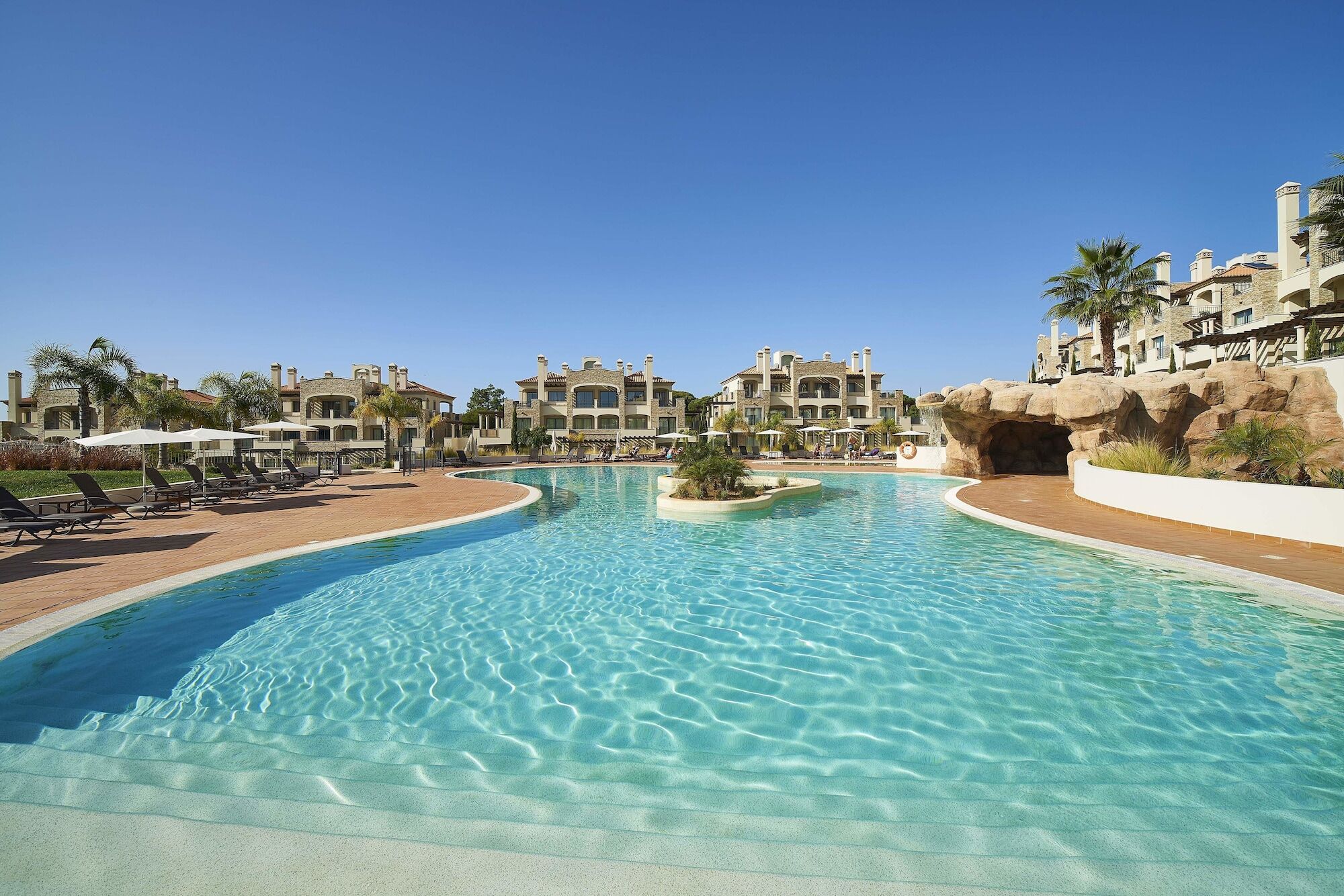 Pine Hills Vilamoura Resort 4*