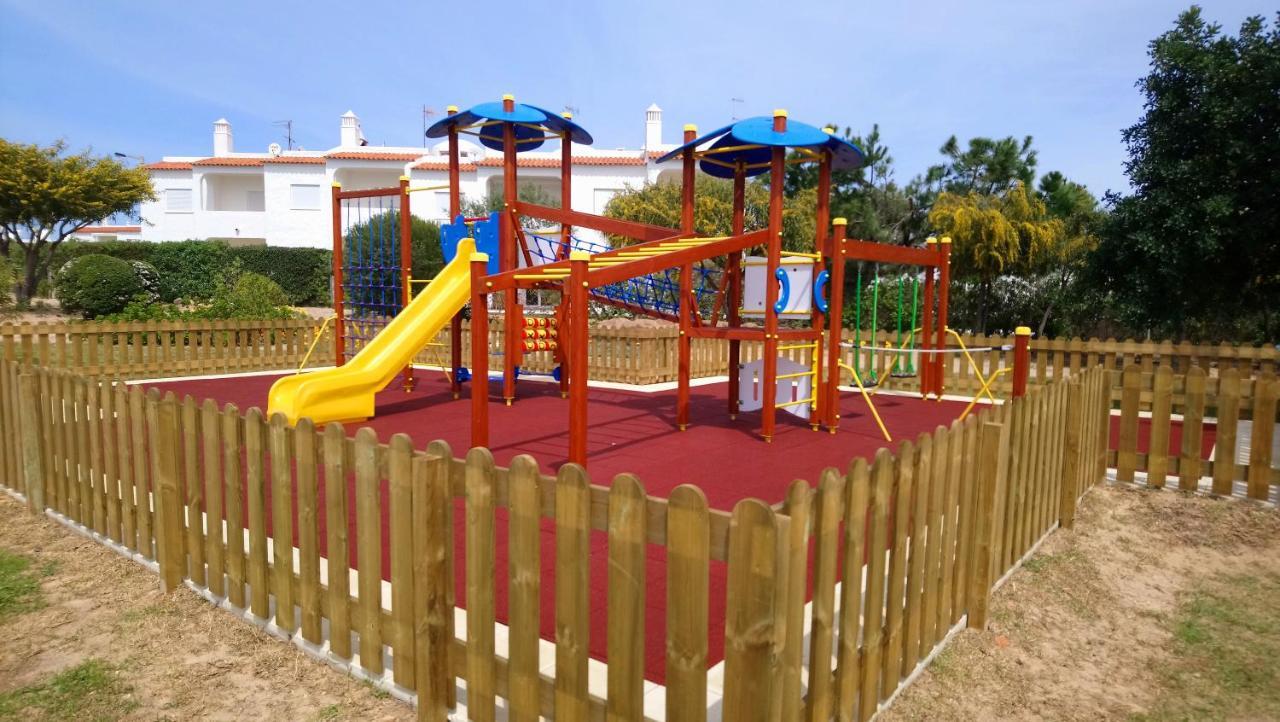 Quinta Figueirinhas & Quintinha Village 3*