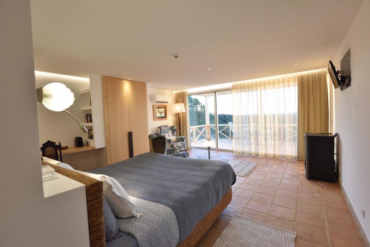 Farm stay A Serenada Enoturismo