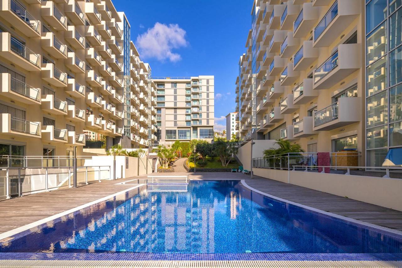 Apartamento Blue Sky With Pool By Hr Madeira Funchal (Madeira)