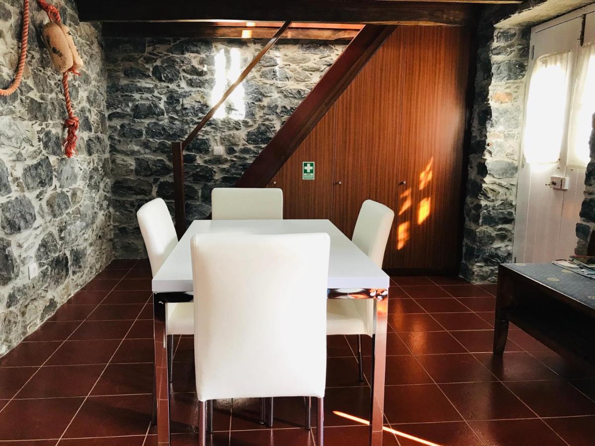 Casa Do Lugar Da Ribeira Holiday home *