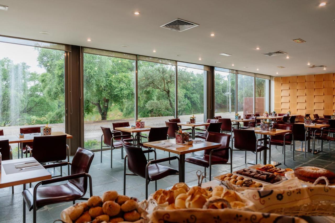 Axis Golf Hotel