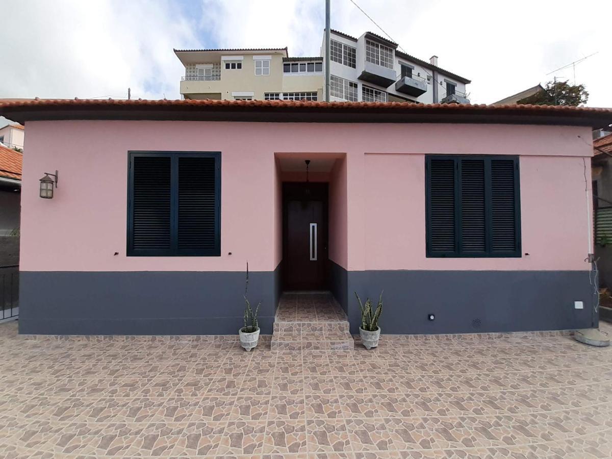Holiday home Louros House *