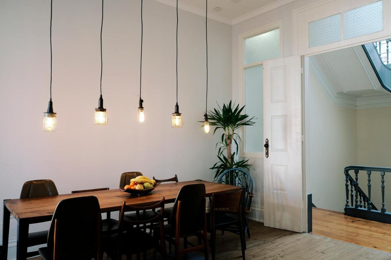 Guest house Dona Emilia Guest House & Studio Apartment Building