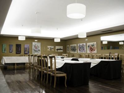 Castrum Villae By Walk Hotel