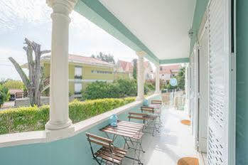 Blue Boutique & Suites Hostel Estoril