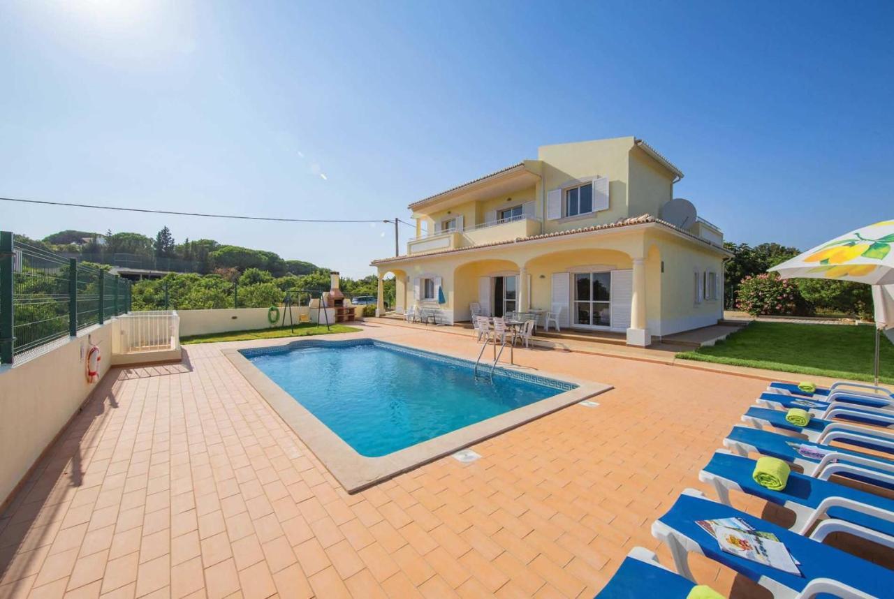 Villa Lara Lima *