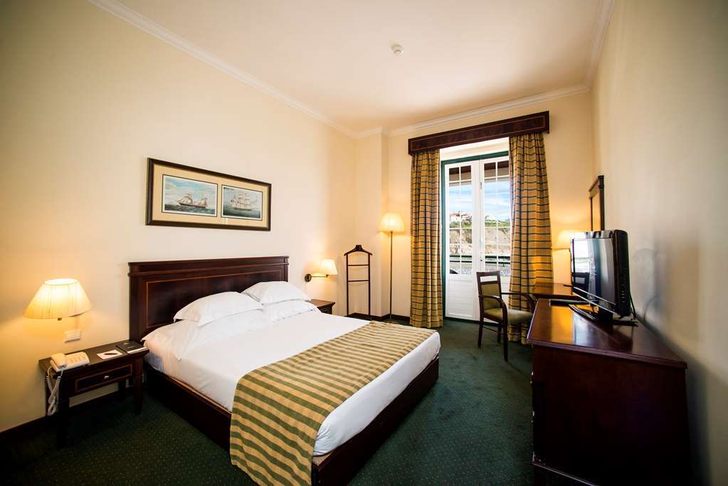 Gale Hotel 4*