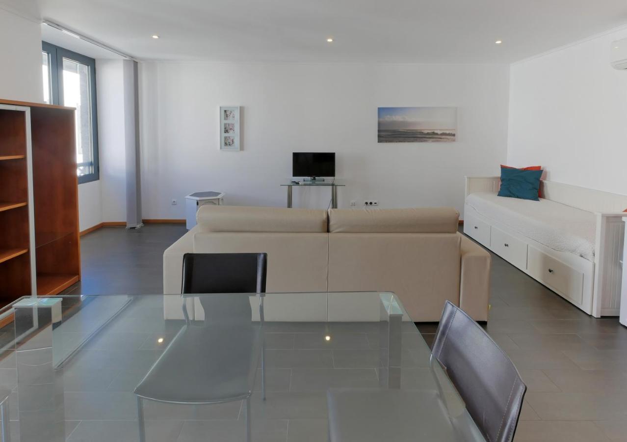 Faial Marina Aparthotel *