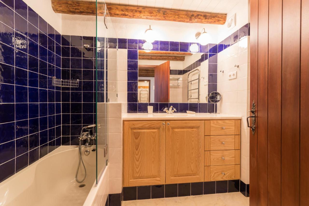 Holiday home Casas Da Capela Do Monte, Country Houses