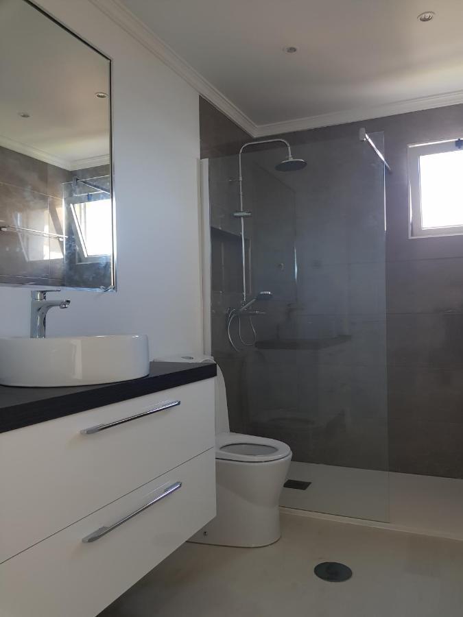 The Sunrise Of Your Dreams With Total Ocean View With New Modern Kitchens Appartement Funchal (Madeira)