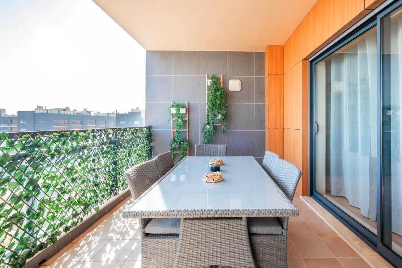 Apartment ★ Oceanfront: Luxury Breathtaking Views And Pool ★