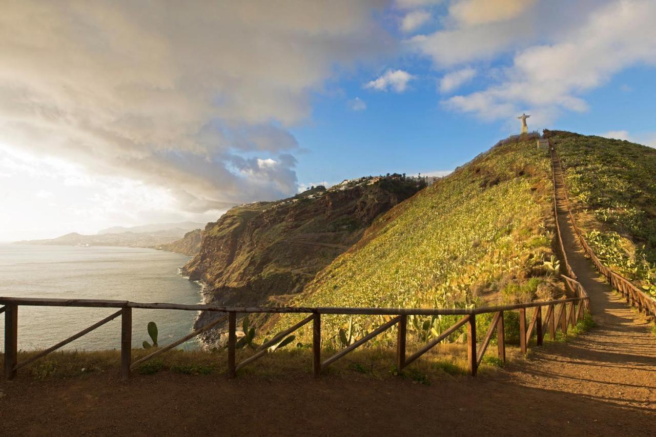 Garajau I By An Island Apartment Canico (Madeira)