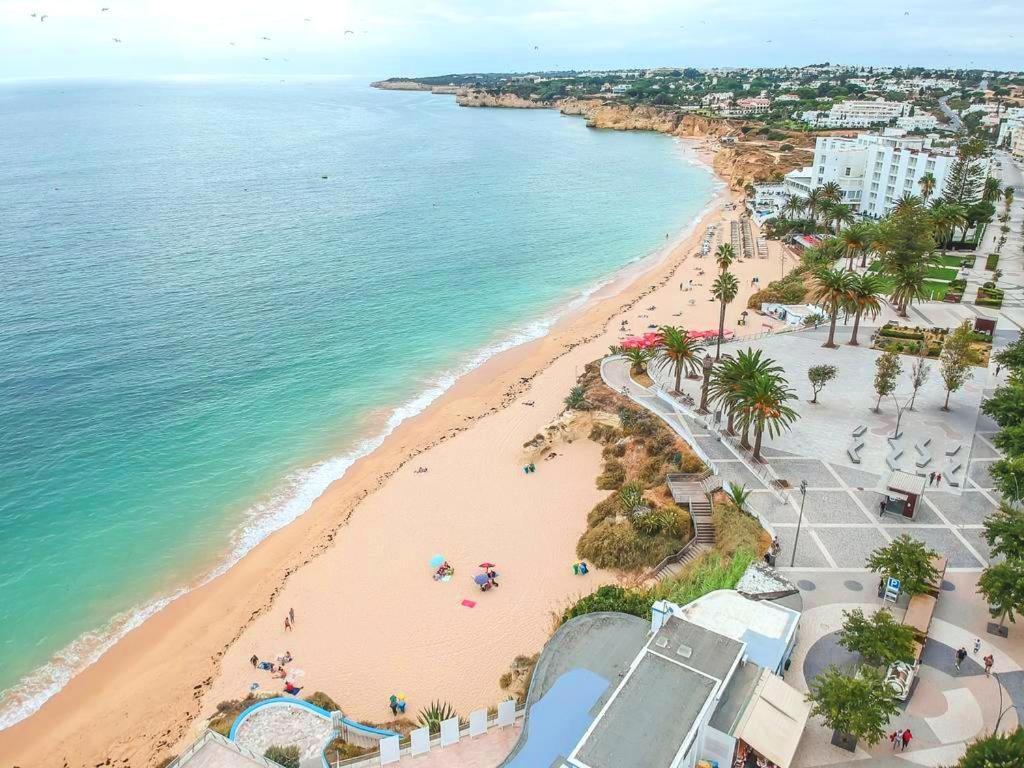 Algarve - Front - Free Wifi - Air Con Apartment *