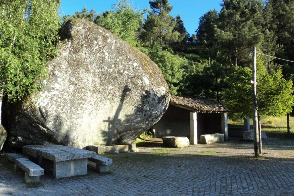 Casa Oeste Sabugueiro (Guarda)