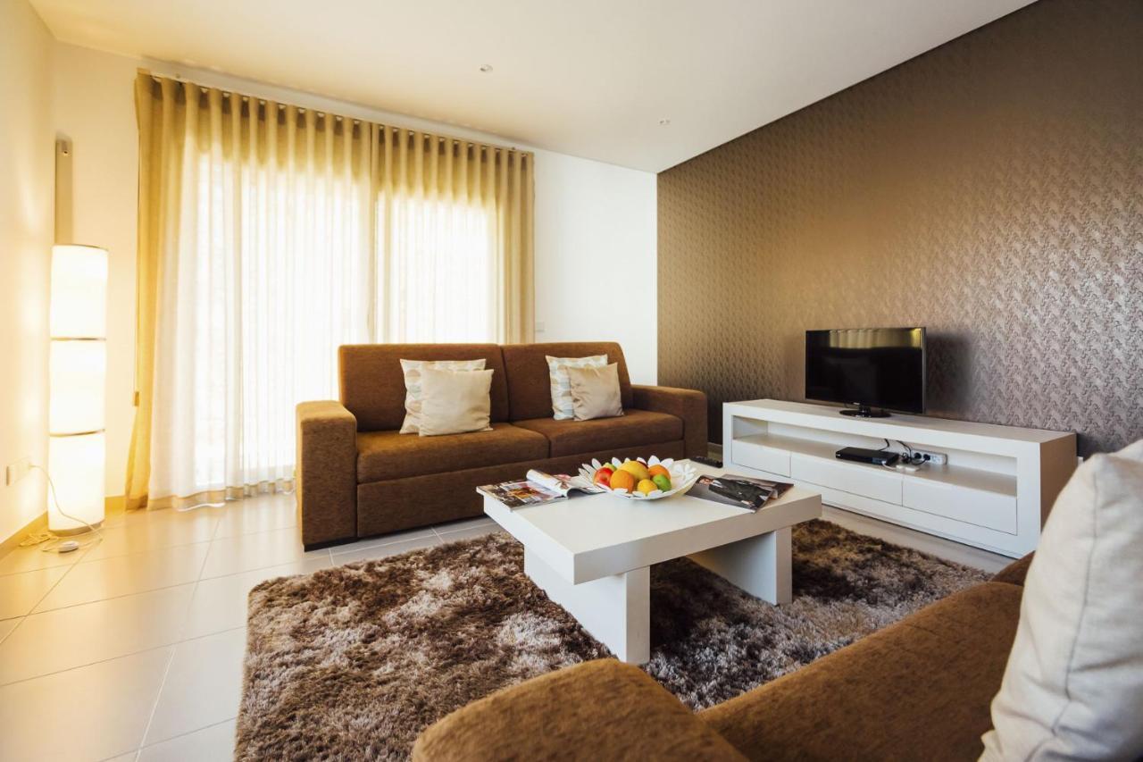 Apartamento Muralha - By Sch *