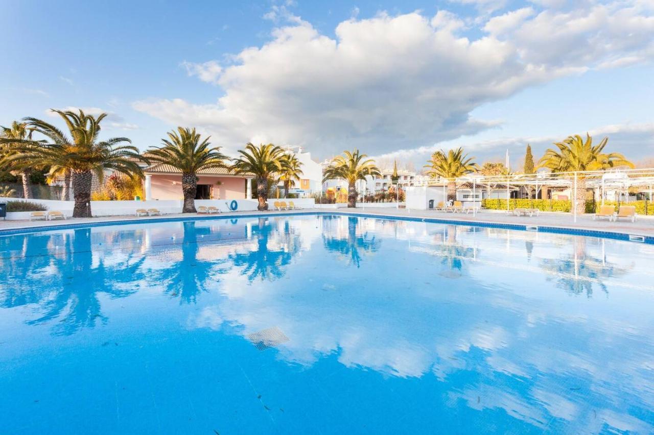 Cabanas Gold By Apartment *