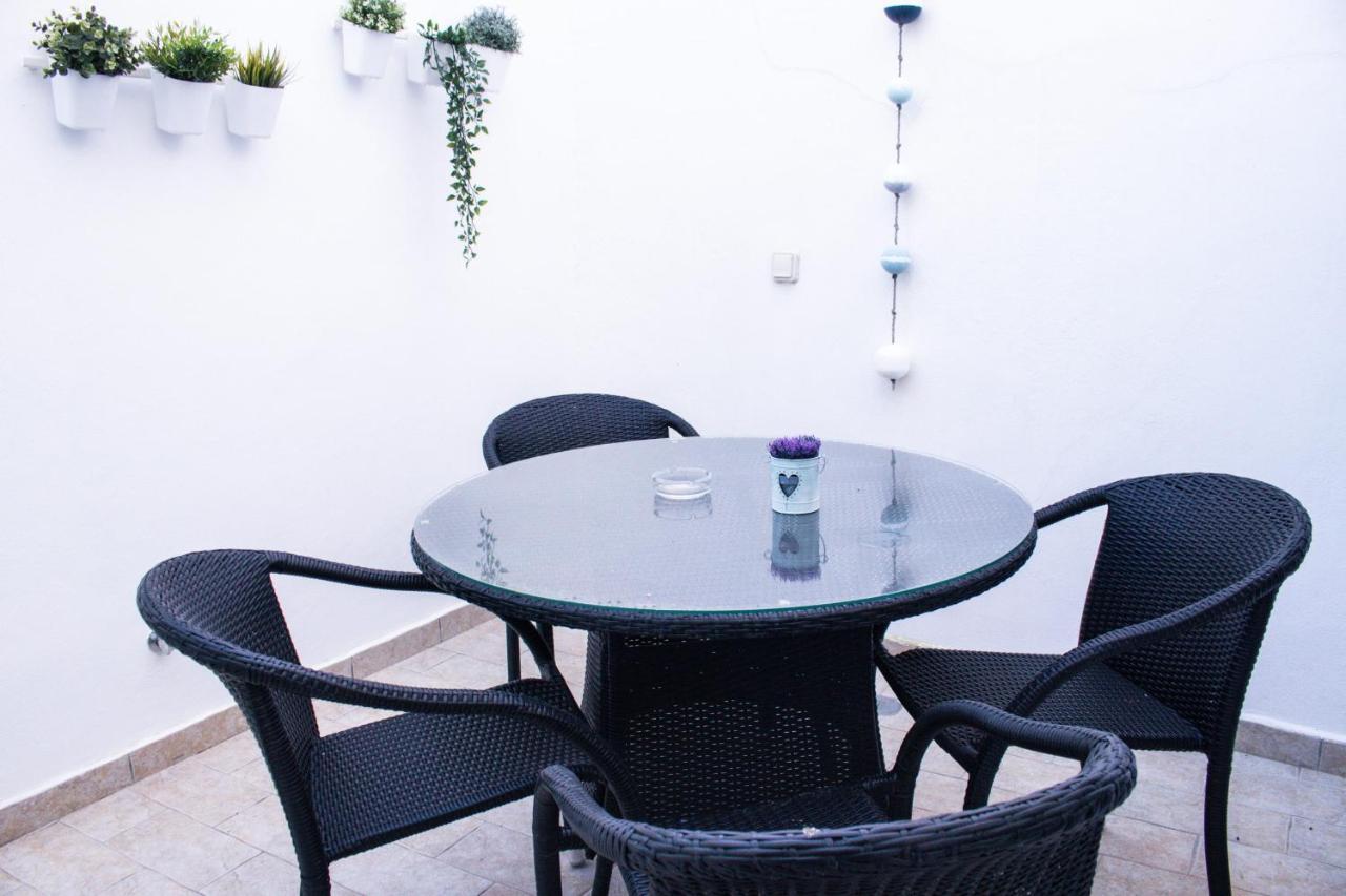 Antonio B Apartment