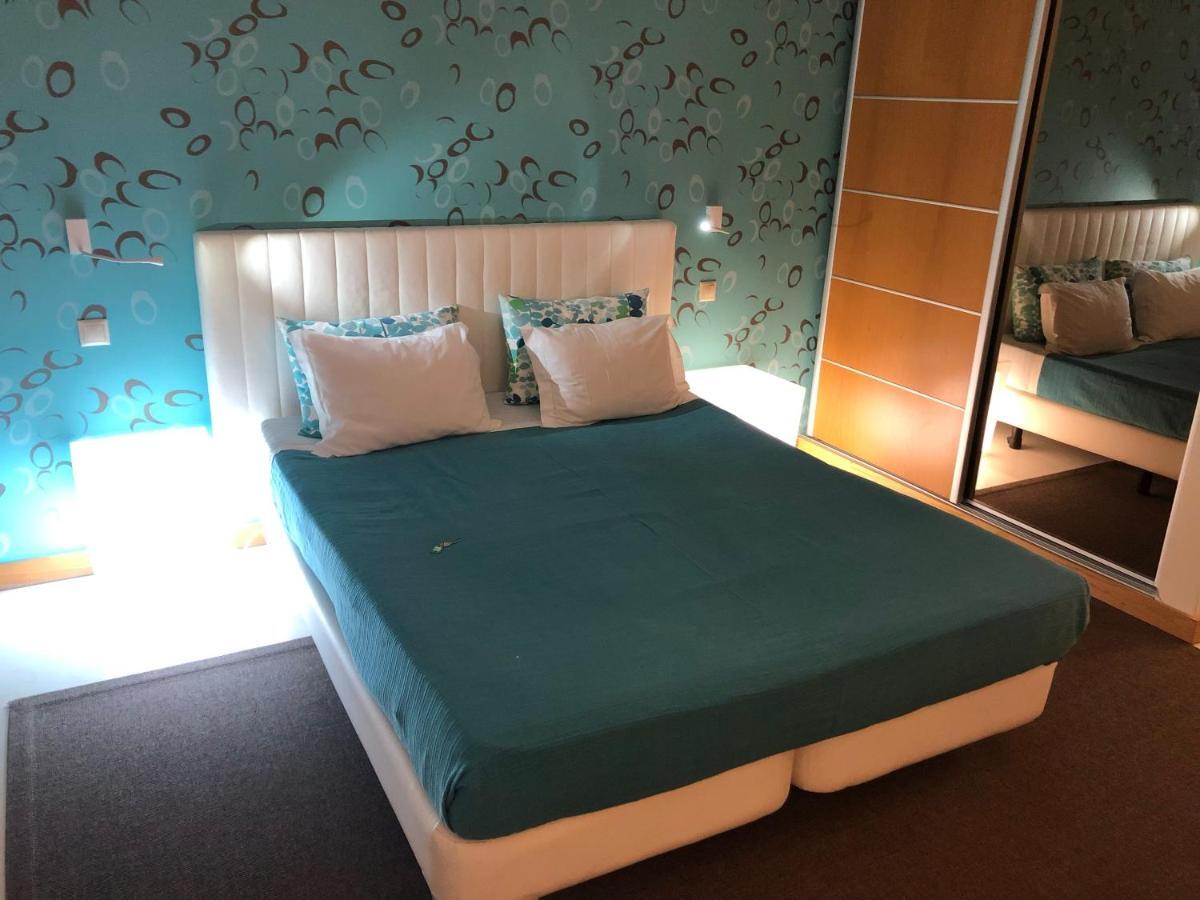 Dfm Happy Days Aparthotel