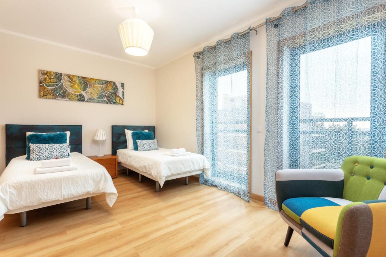 Apartment Privilege Galichet With Rooftop Pool, Village Marina -