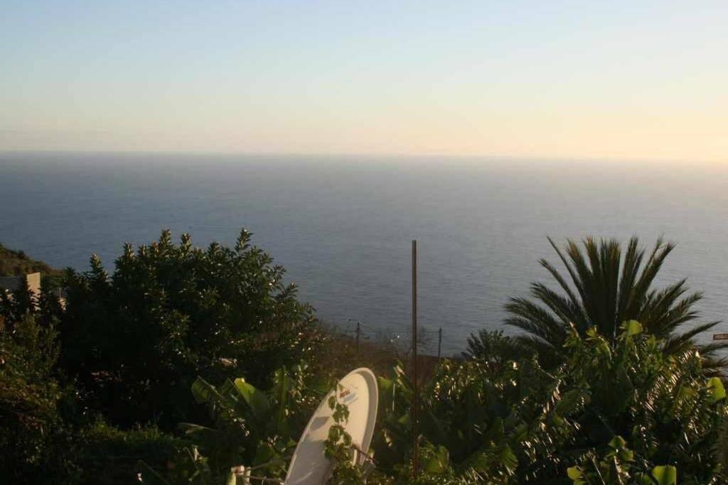 Arcos Grands With Enormous And Private Pool. Arco da Calheta (Madeira)