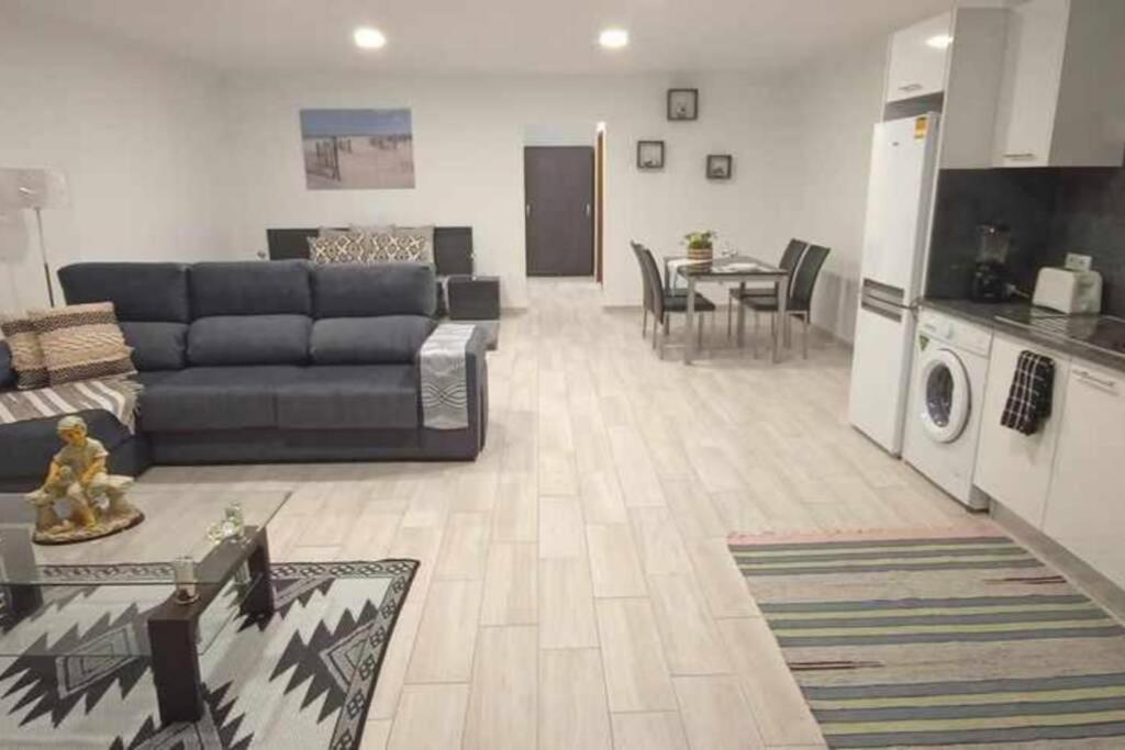 Apartment Arcos Grands With Enormous And Private Pool. Arco da Calheta (Madeira)