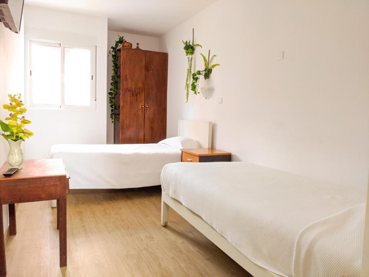 Guest house Casa Londres 3*
