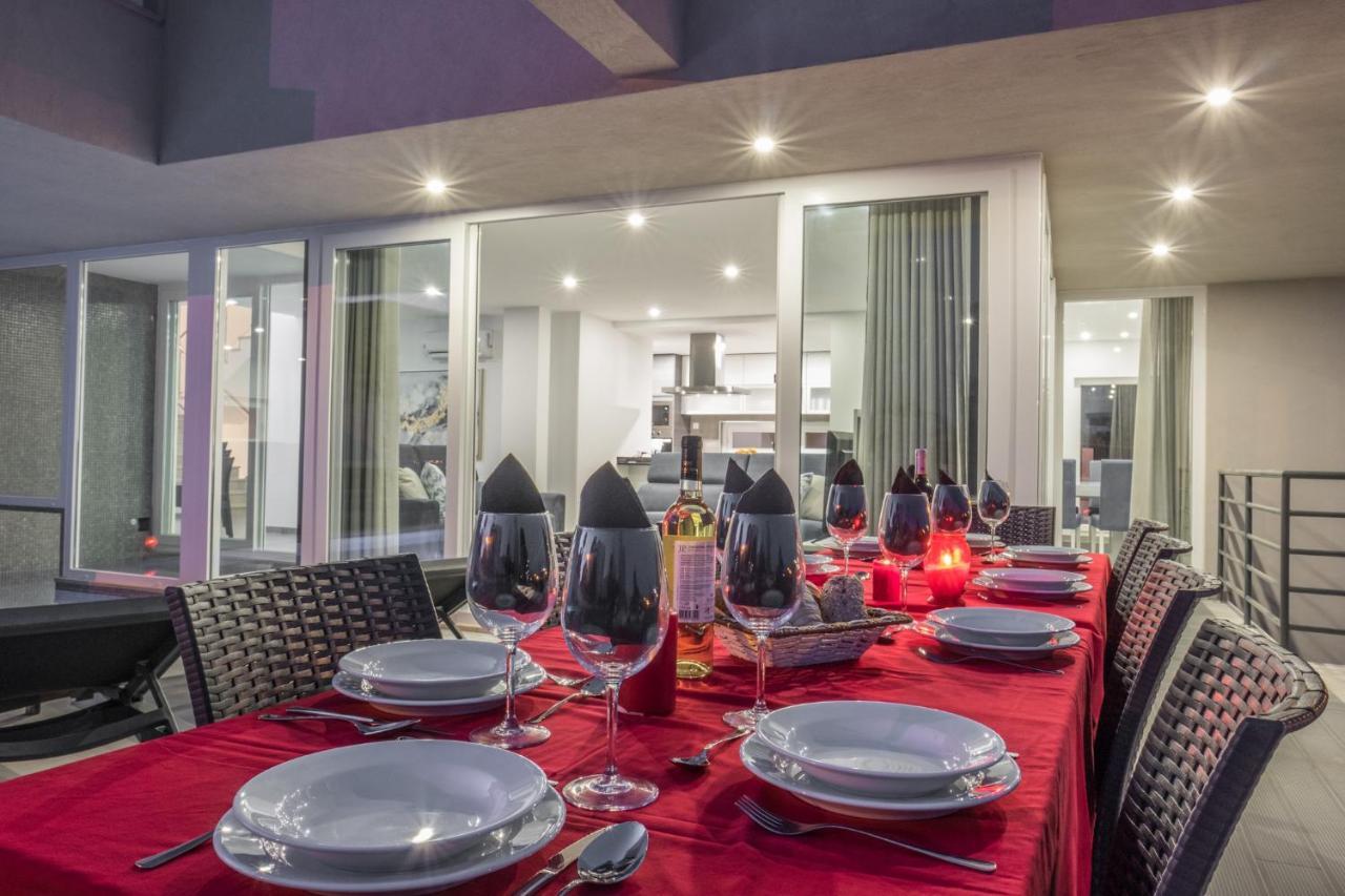 Villa Bonita Brenda By Algarve Vacation