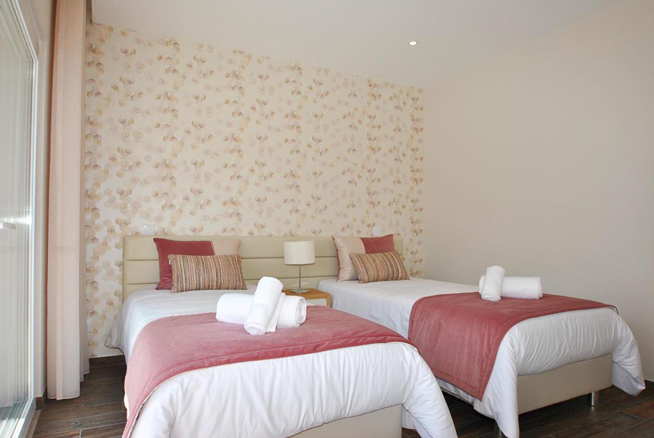 Villa Bonita Brenda By Algarve Vacation *