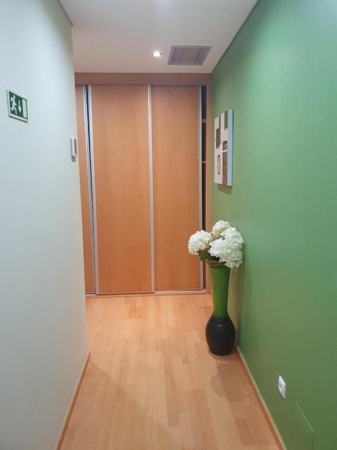Aptº T2 Duplex - S. Pedro Iii Ponta Delgada (Sao Miguel)