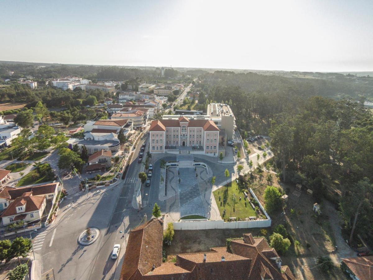 - Hotel, Termas & Hotel