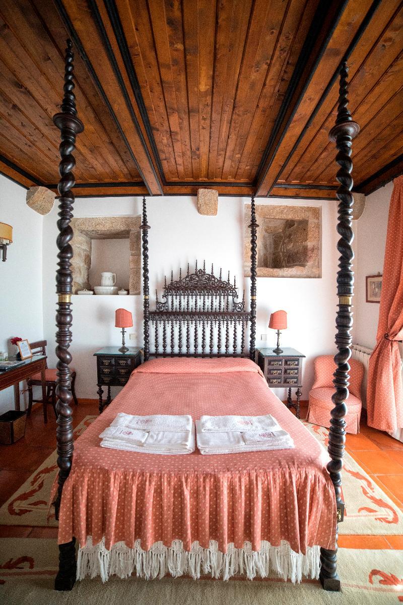 Casa Da Lage Bed & Breakfast 4*