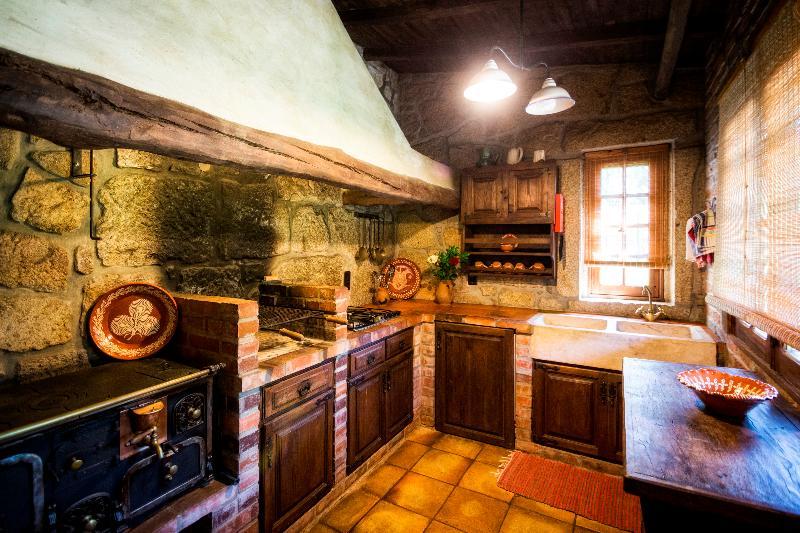 Azenha Do Rei Country house *
