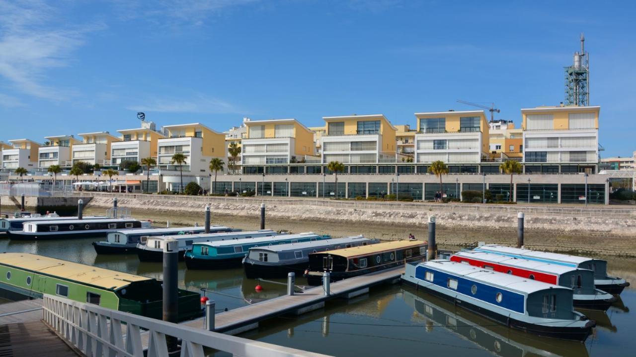 Tagus Marina Hotel en barco Lisboa