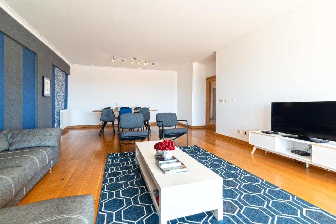 Bafureira Cascais Apartment; Privado Com Piscina Parede
