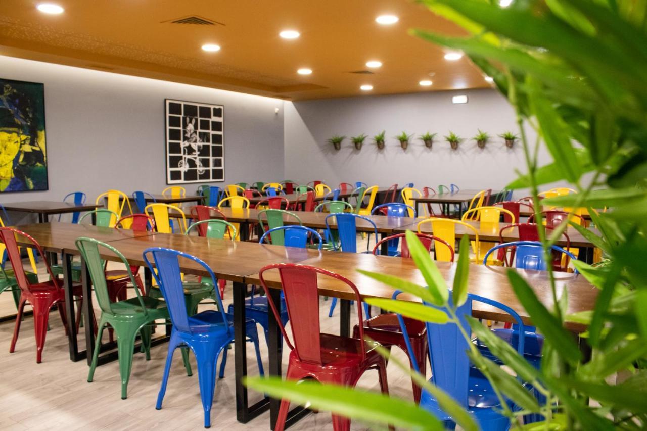 Hi Parque Nacoes - De Juventude Albergue *