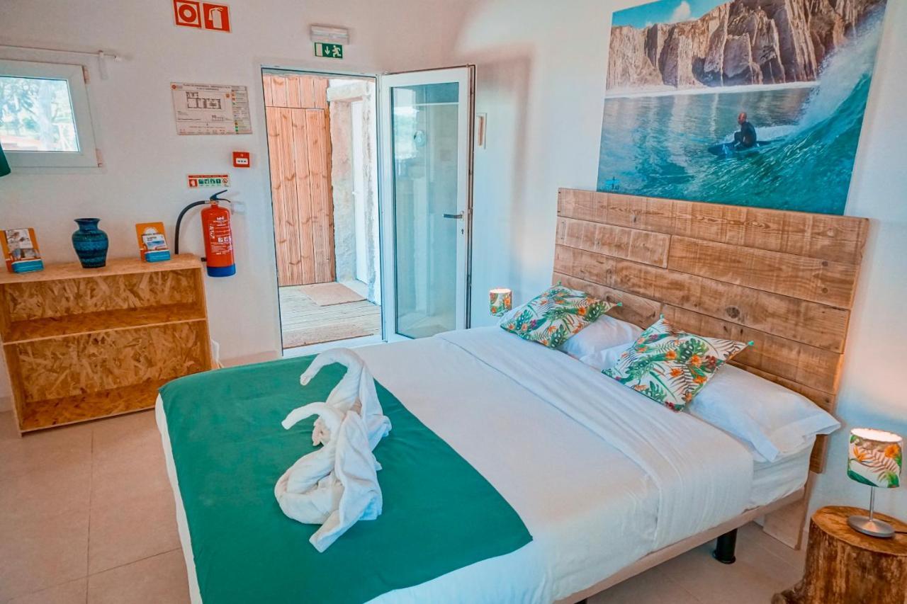 Oasis Backpackers Sintra Surf Hostel *
