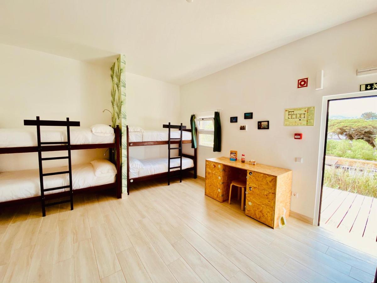 Oasis Backpackers Sintra Surf Hostel *