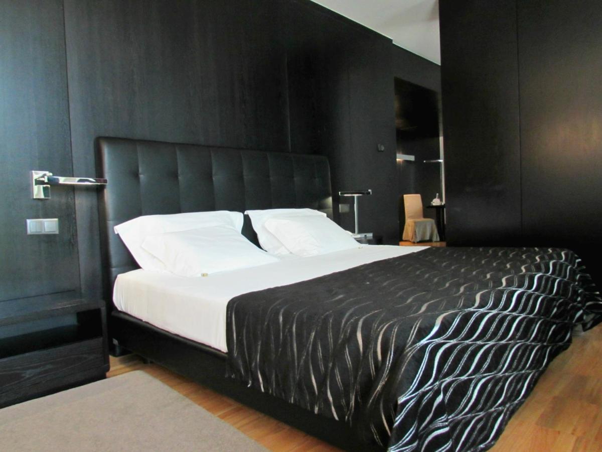 Hotel Axis Viana Business & 4*