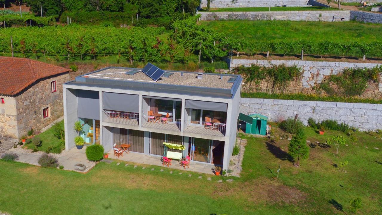 Quinta Pedras De Baixo Bed & Breakfast Longos
