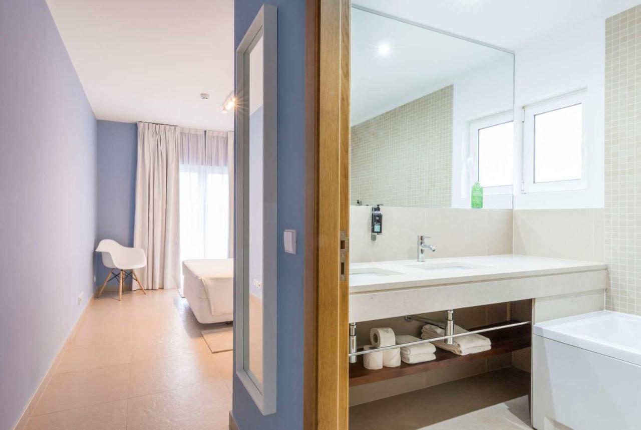 Roma Villa *