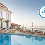 The Albatroz Hotel