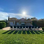 Villa \