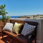 Wow Ocean View, 150Mts To Beach & 10 Min To Centre