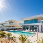 Vila Ponta da Piedade