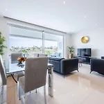 CoolHouses Algarve Lagos, 3 Bed modern Flat, outdoor, Indoor pools&SPA, Amor à Vida