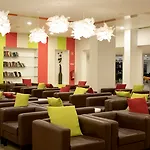 Luna Miramar Club