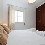 B37 - City Central Door Apartment
